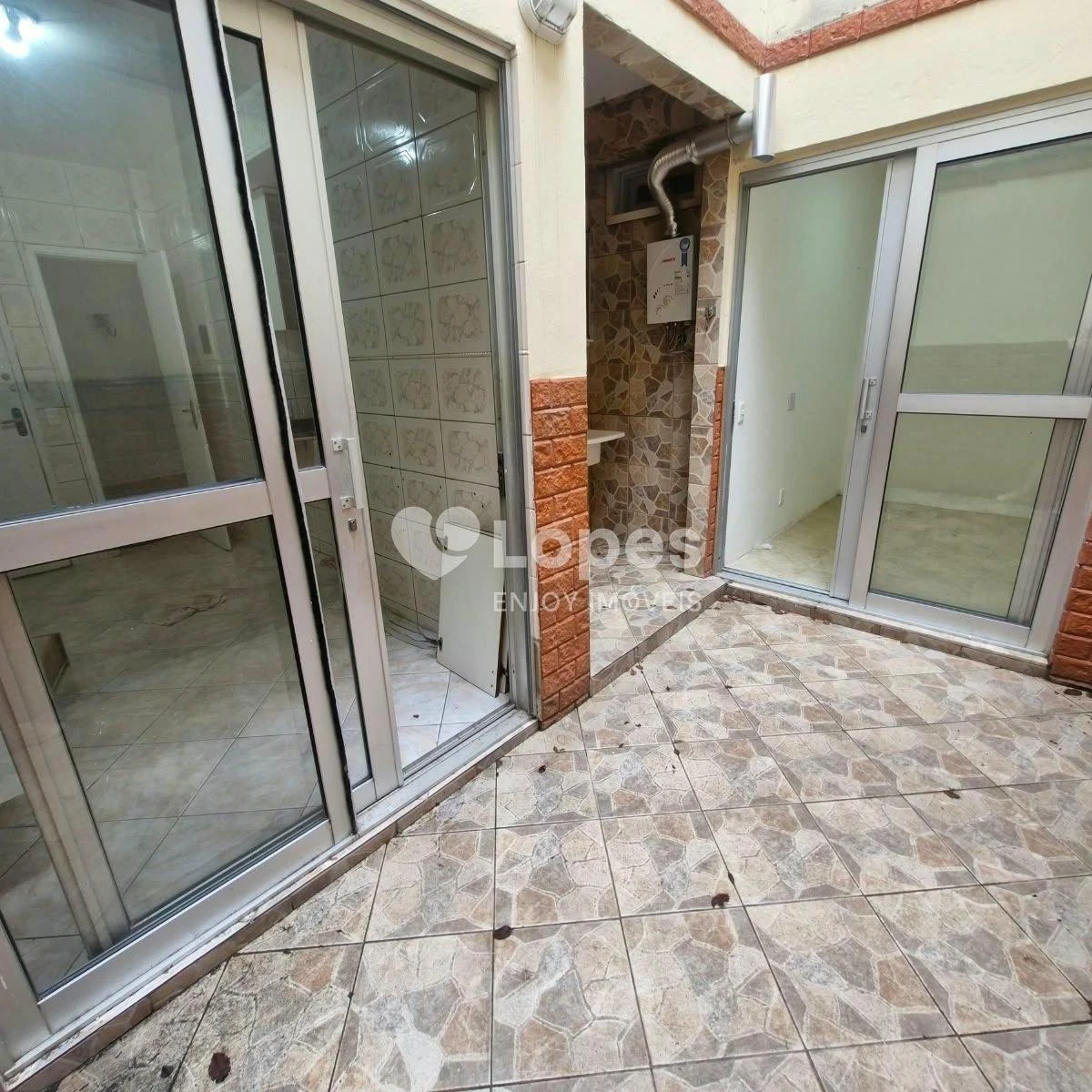 2-bedroom apartment, 1 with its own bathroom, 80 m² — photo 8