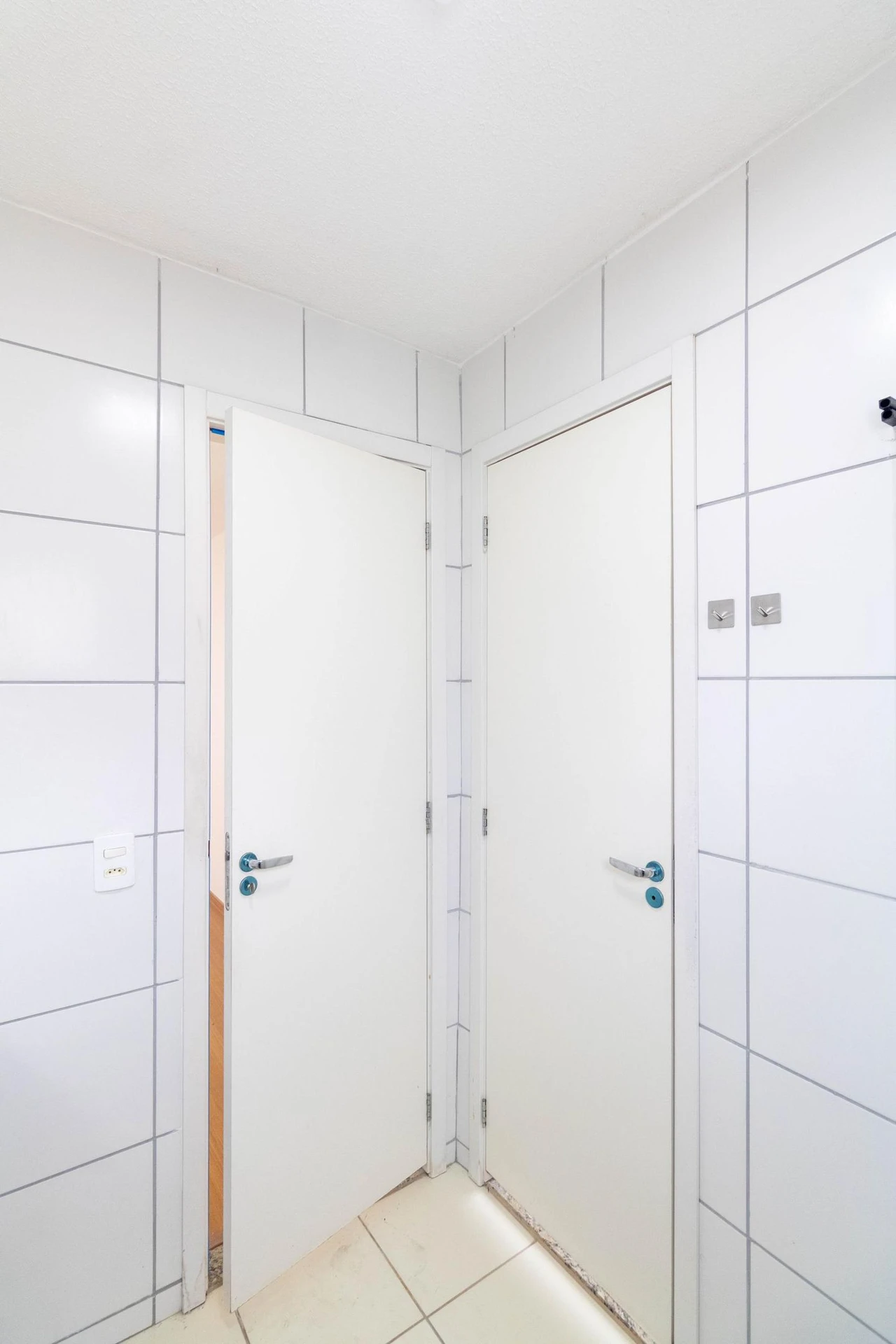 Apartamento de 2 quartos em condomínio com academia — photo 11