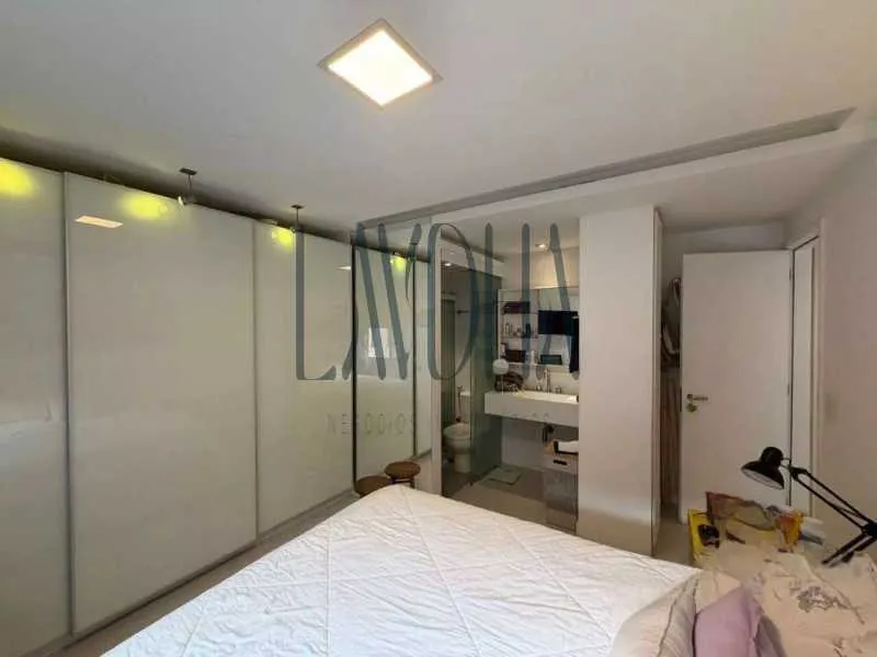 Furnished 3-bedroom apartment with 4 bathrooms — photo 12