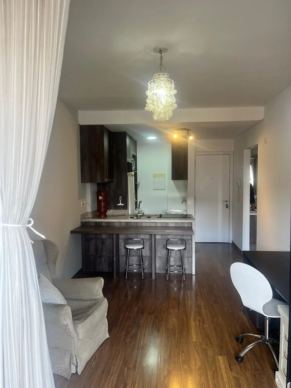 Furnished apartment, 48 m², with a glass-enclosed balcony — photo 10