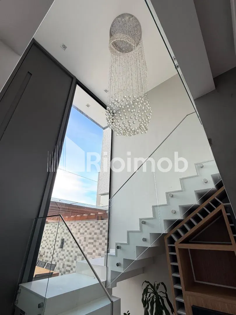5-bedroom house with a bathtub in Rio de Janeiro — photo 37