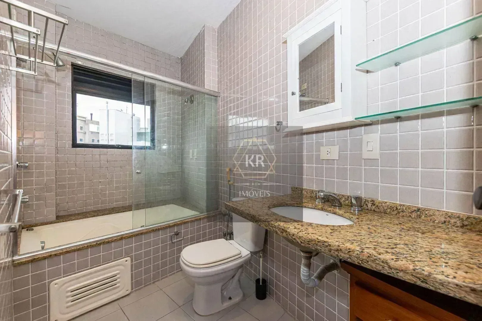 Furnished 140 m² apartment with 1 suite and 2 parking spaces — photo 16