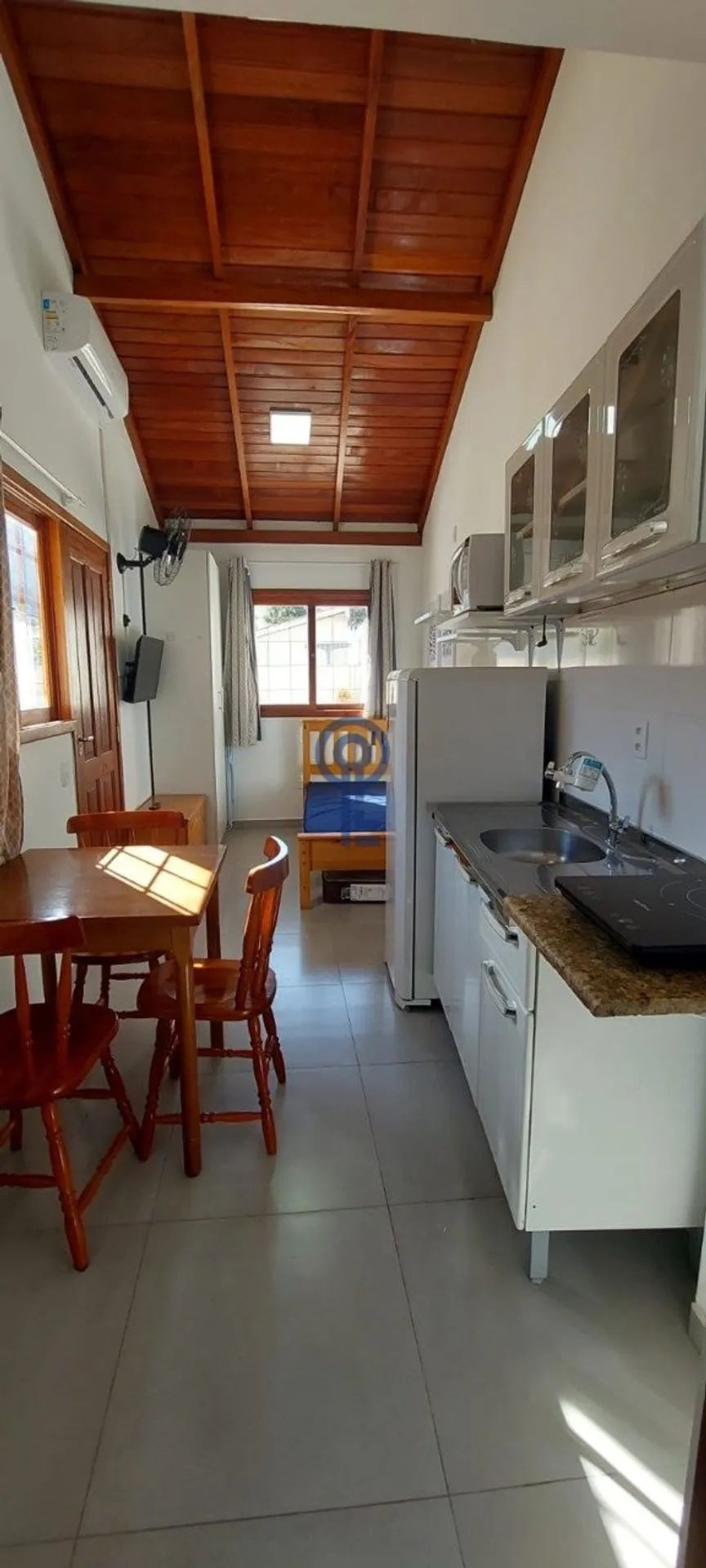 Studio mobiliado de 40 m² com ar-condicionado — photo 2