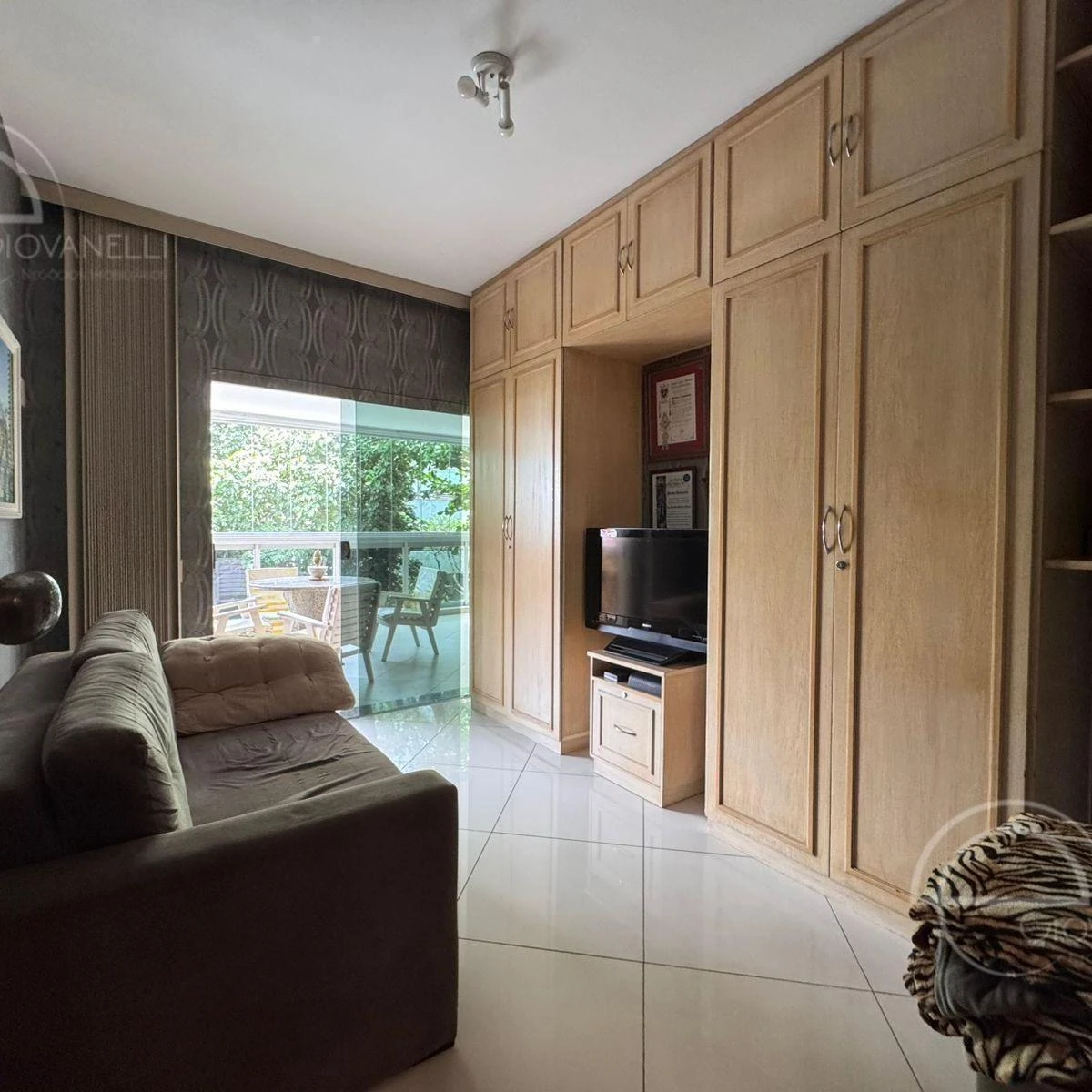 Furnished apartment, 162 m², with a grill on the balcony — photo 20