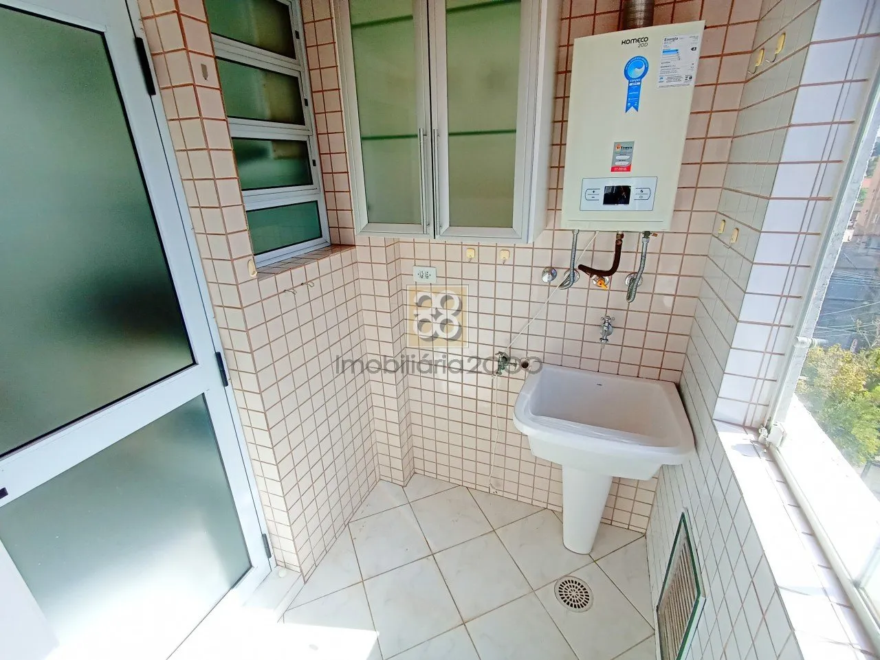 Apartment, 59 m², with a grill on the balcony — photo 18