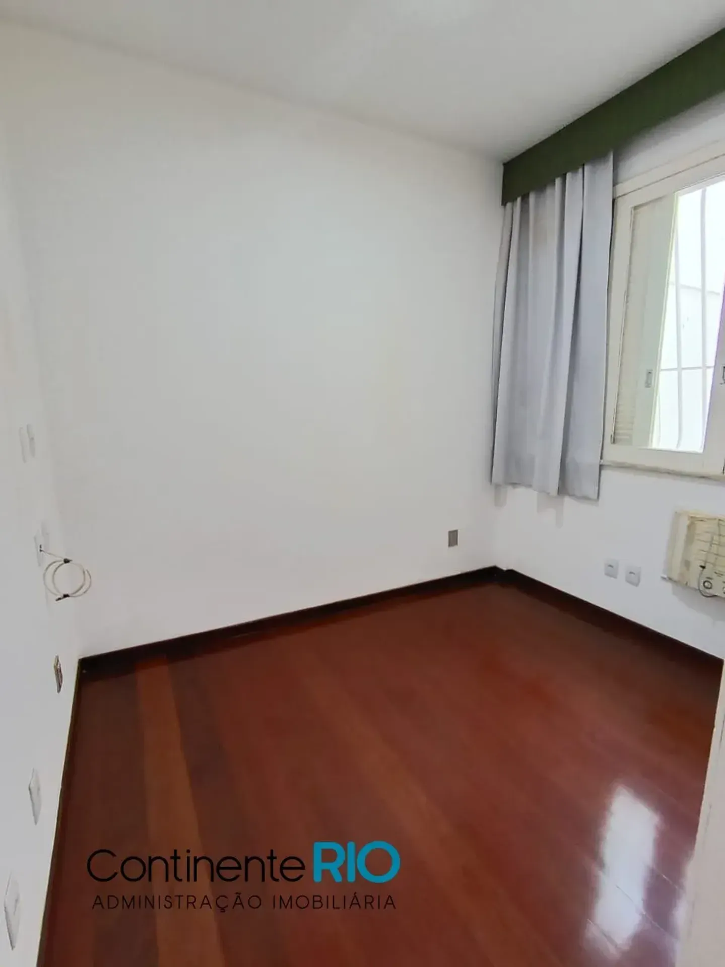 Ванна та 4 спальні: квартира 200 м² — photo 21