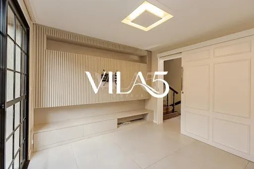 3-bedroom house with a bathtub in Curitiba — photo 27