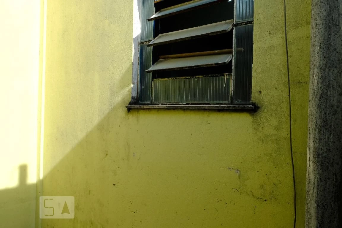 Apartamento sem mobília com cozinha separada e lavanderia — photo 38
