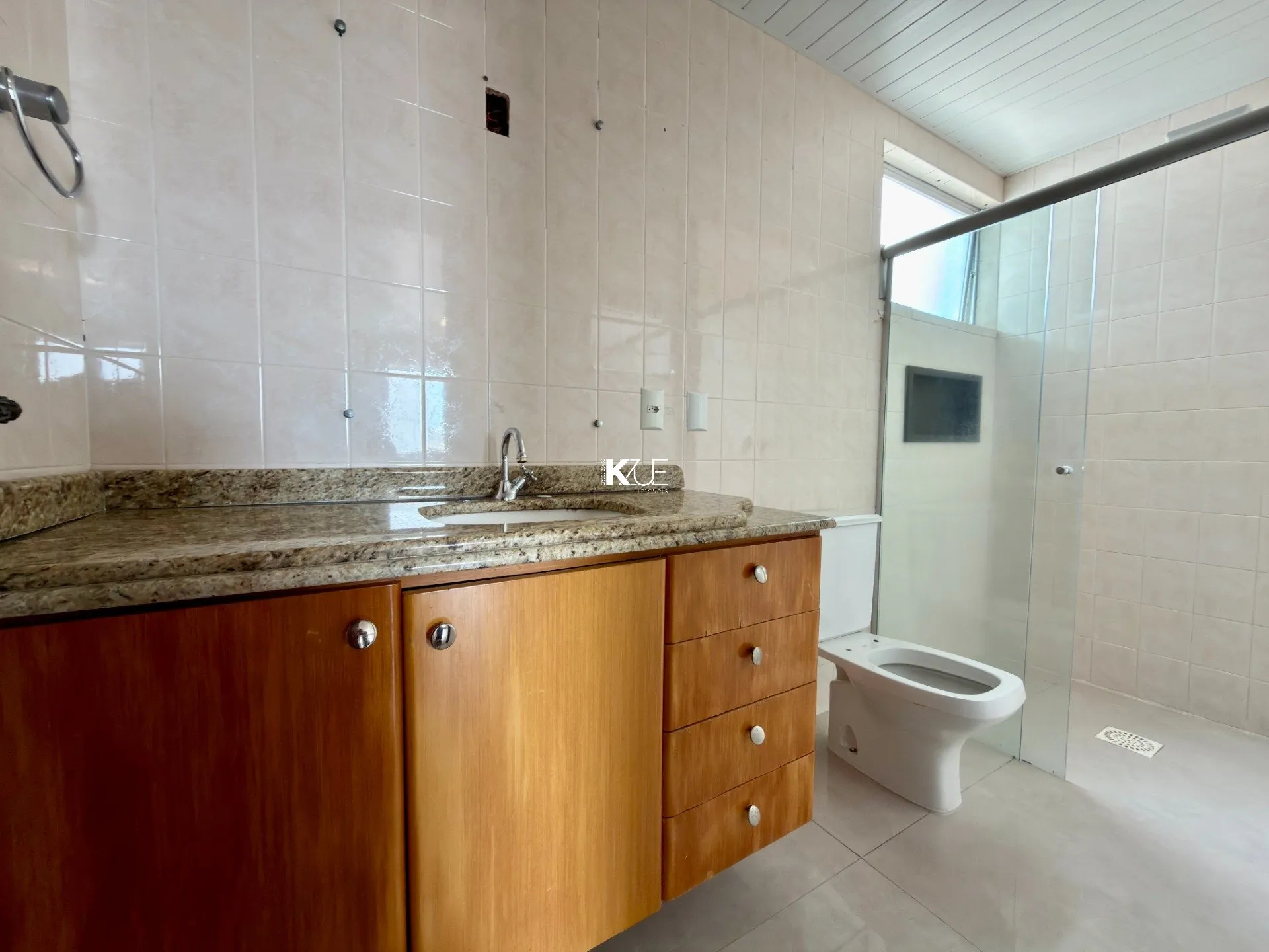 Furnished apartment with 4 bedrooms and 4 baths, 190 m² — photo 11