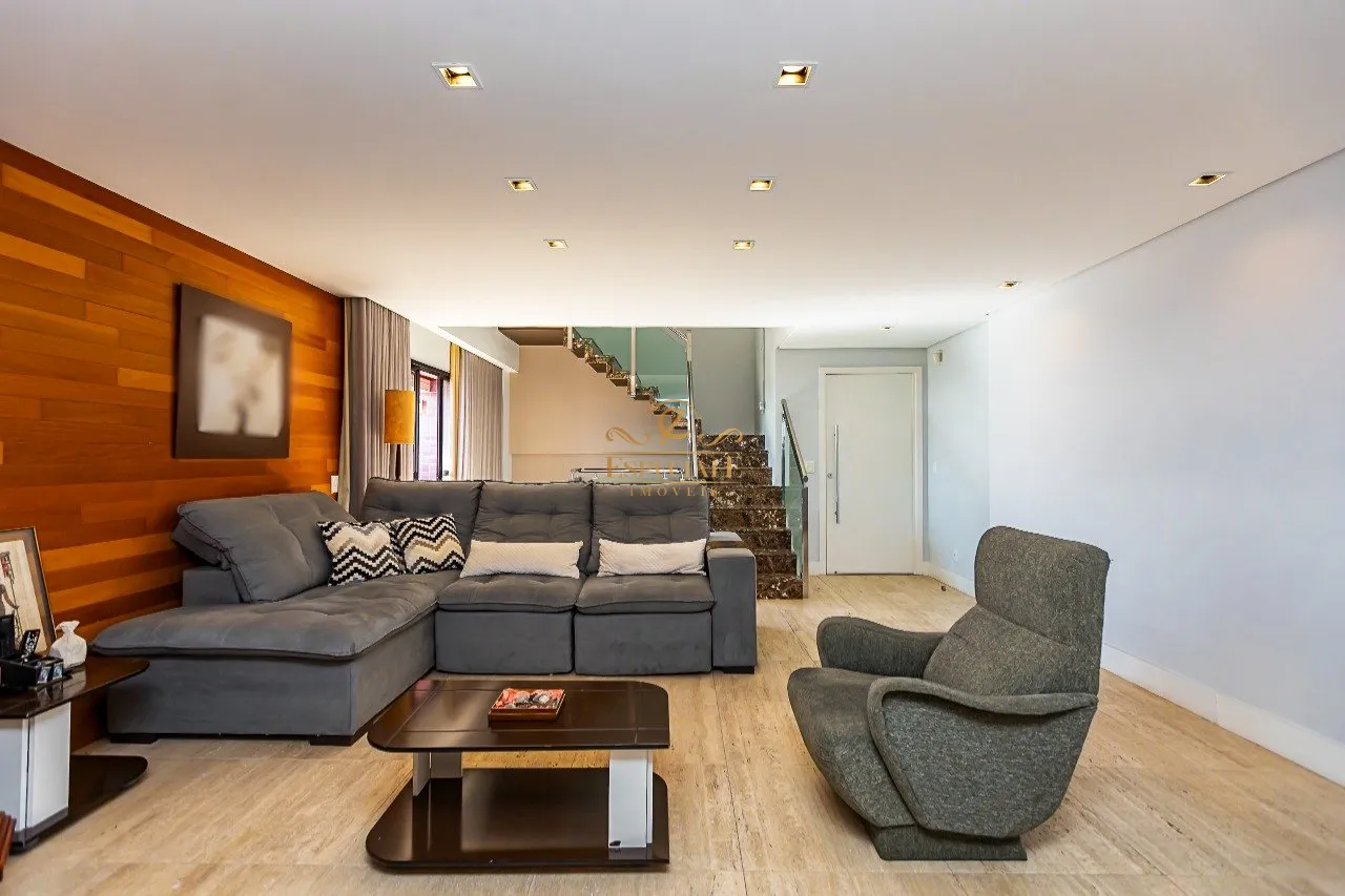 Furnished triplex penthouse with 4 en-suite bedrooms