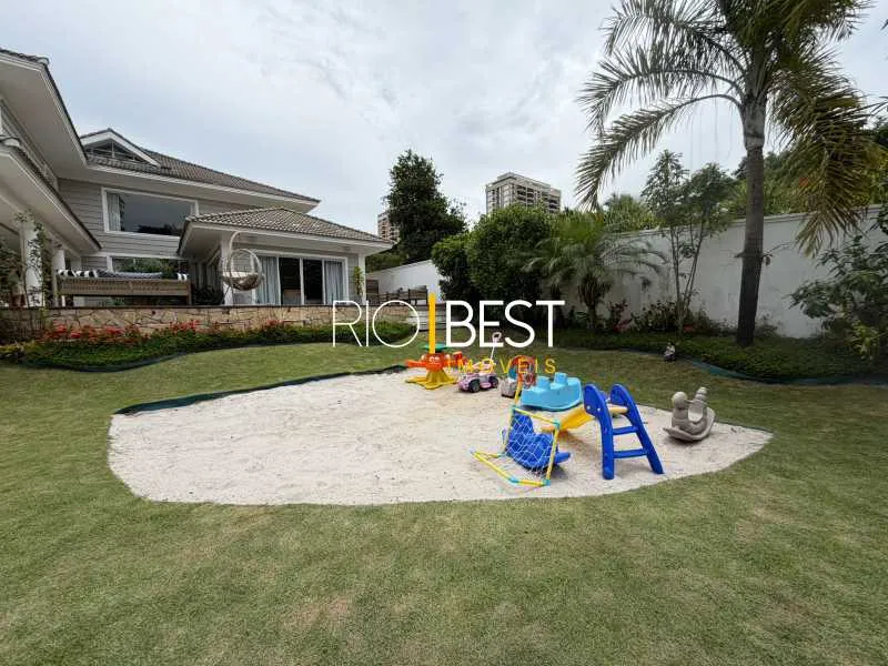 House with 6 en-suite bedrooms and private garden, 1000 m² — photo 5