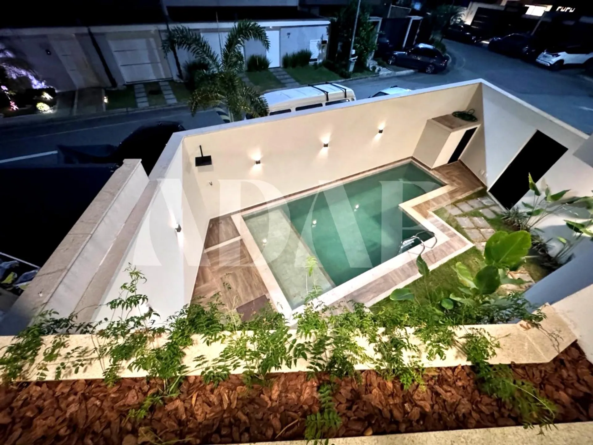 4-bedroom apartment with a mountain view in Rio de Janeiro — photo 8