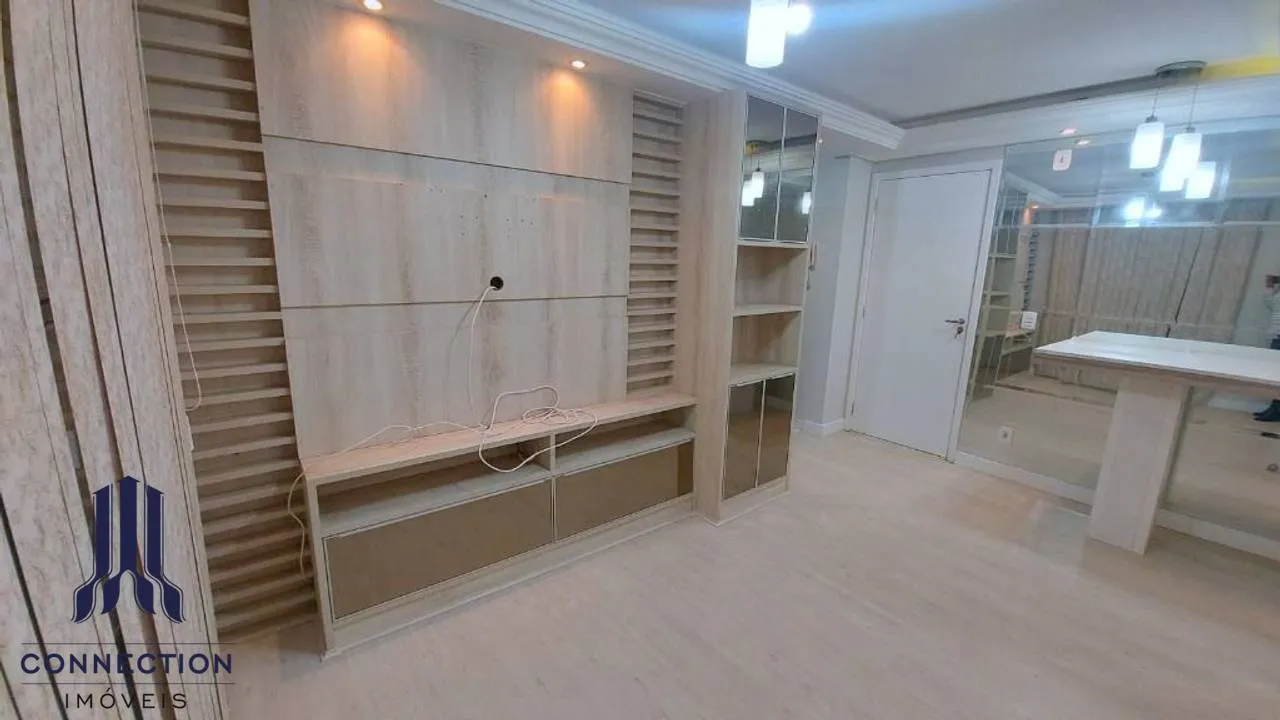2-bedroom apartment with a washing machine in Curitiba