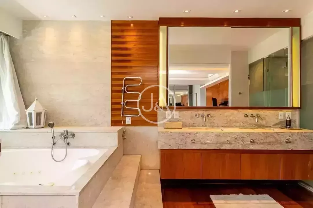 Casa con 5 dormitorios y 5 baños de 700 m² — photo 11