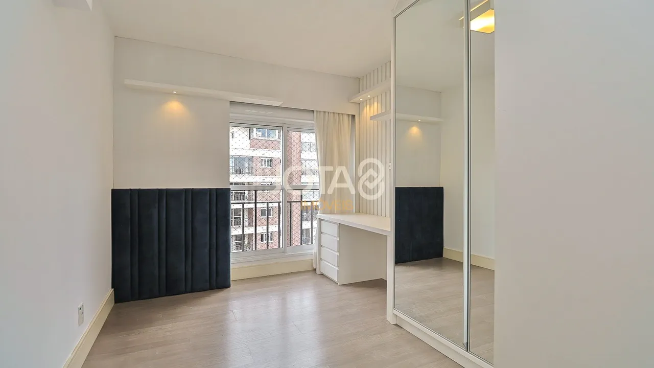 Apartment with 4 bedrooms and a private BBQ — photo 18