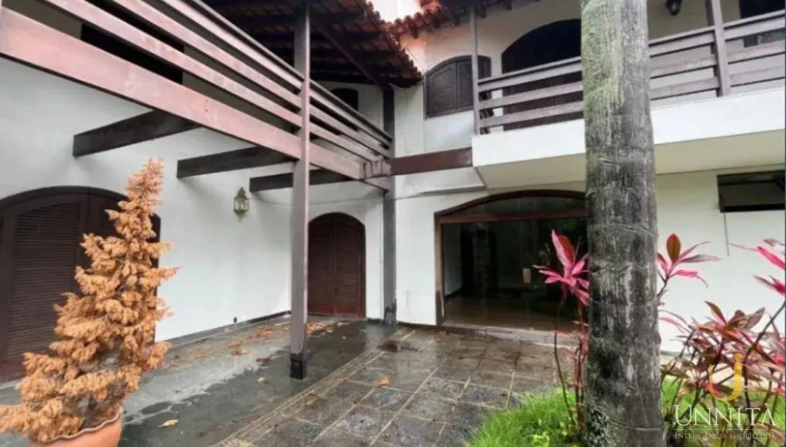 Casa com 5 quartos e cozinha separada — photo 13