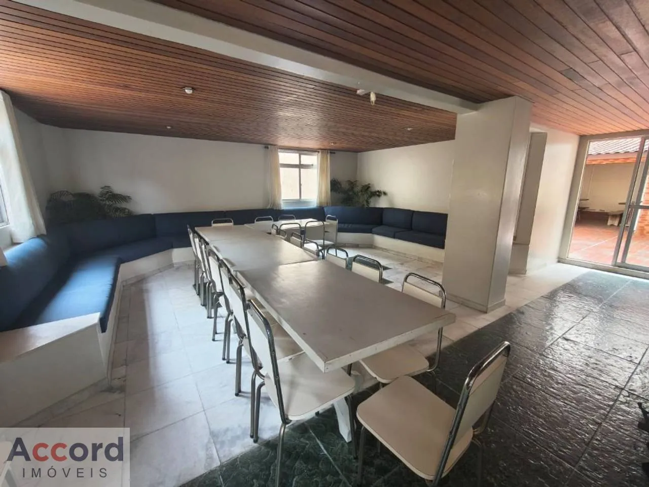 3-bedroom apartment with a washing machine in Curitiba — photo 22