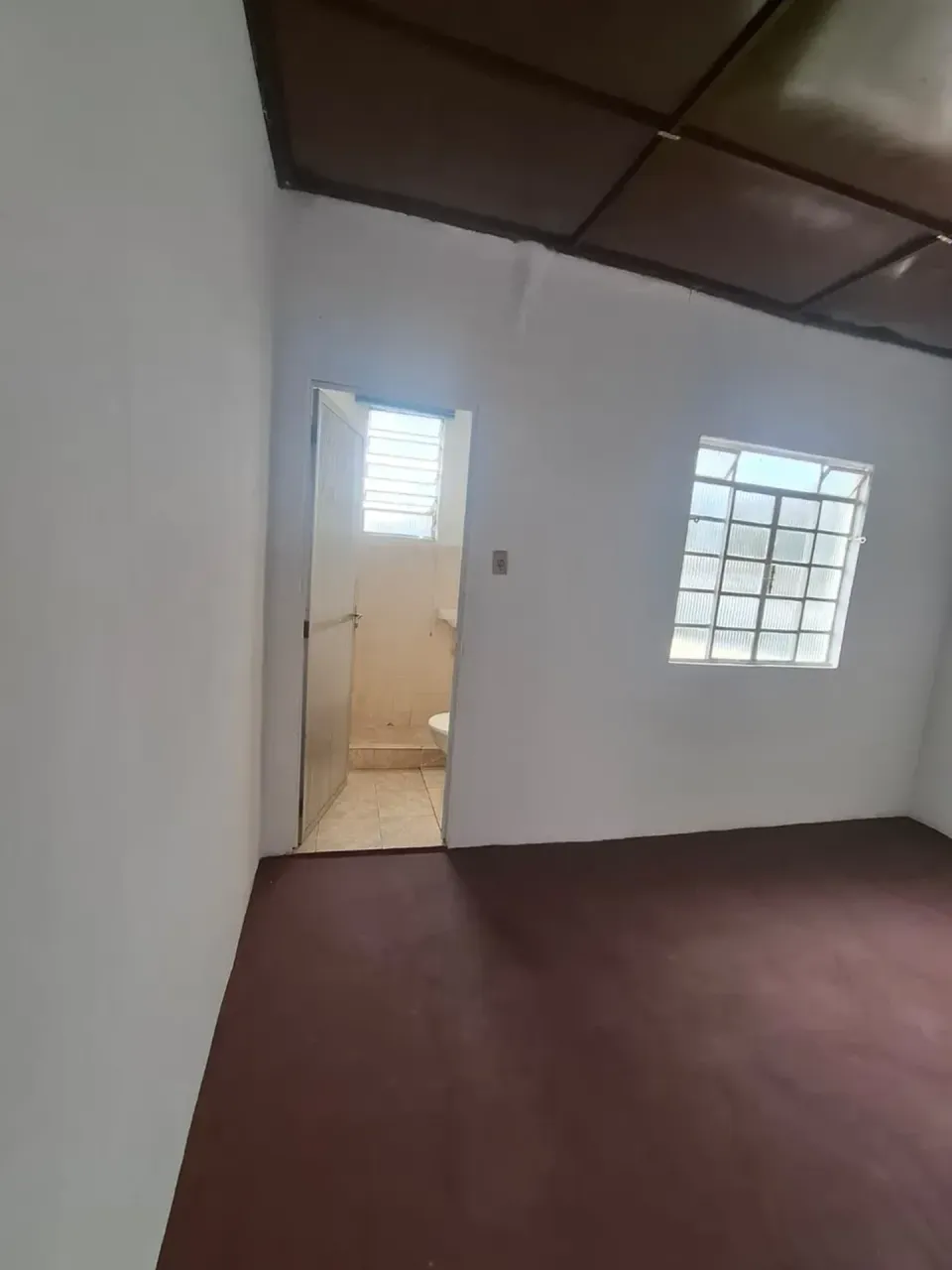 Casa térrea de 34 m² com 1 quarto e 1 banheiro — photo 2