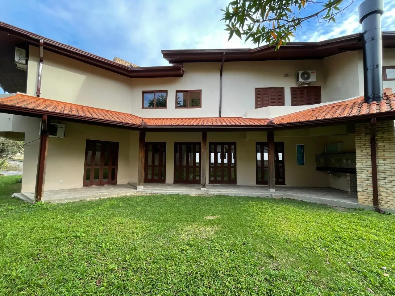 House with 4 bedrooms and 1 en-suite, 600 m² — photo 63