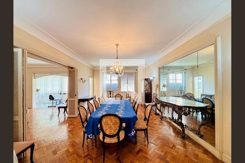 Furnished apartment, 348 m², with a glass-enclosed balcony — photo 17