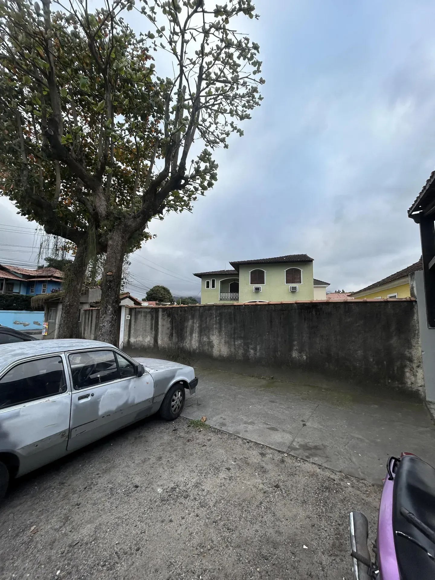 Casa com 4 quartos e 4 banheiros com box de vidro — photo 2