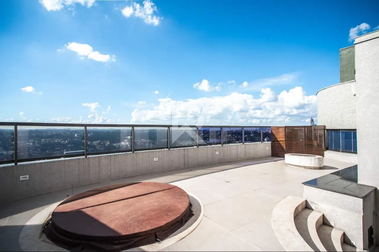 Apartment with 4 bedrooms, 3 en-suites and 463 m² — photo 21