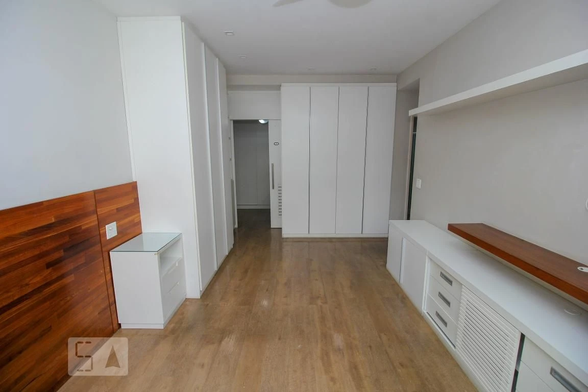 3-bedroom apartment with a home office — photo 45