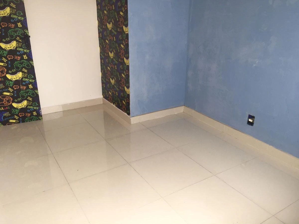 Квартира 120 м² с душем в стеклянной кабине — photo 16