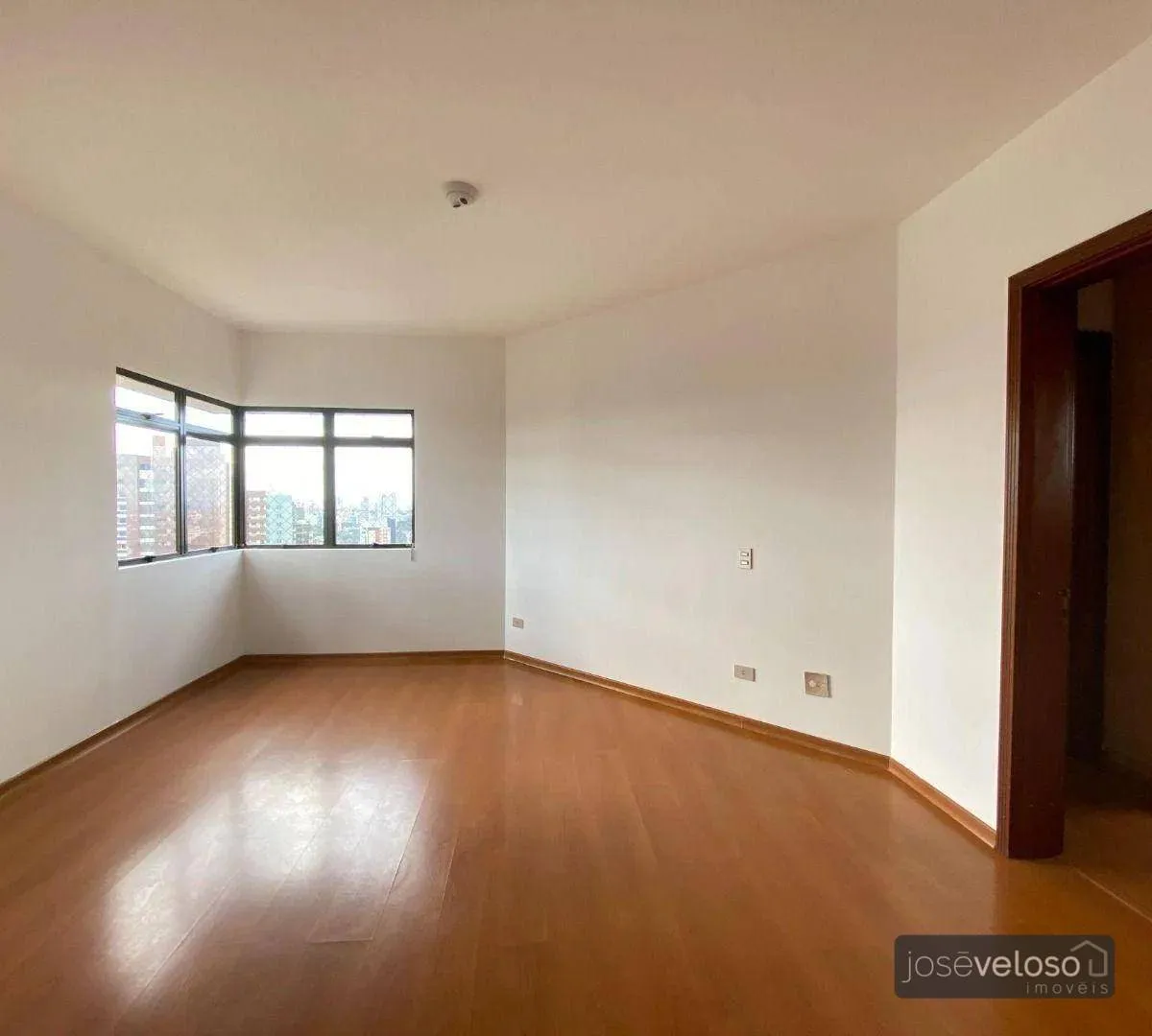259 m² apartment with 4 bedrooms and private BBQ — photo 25