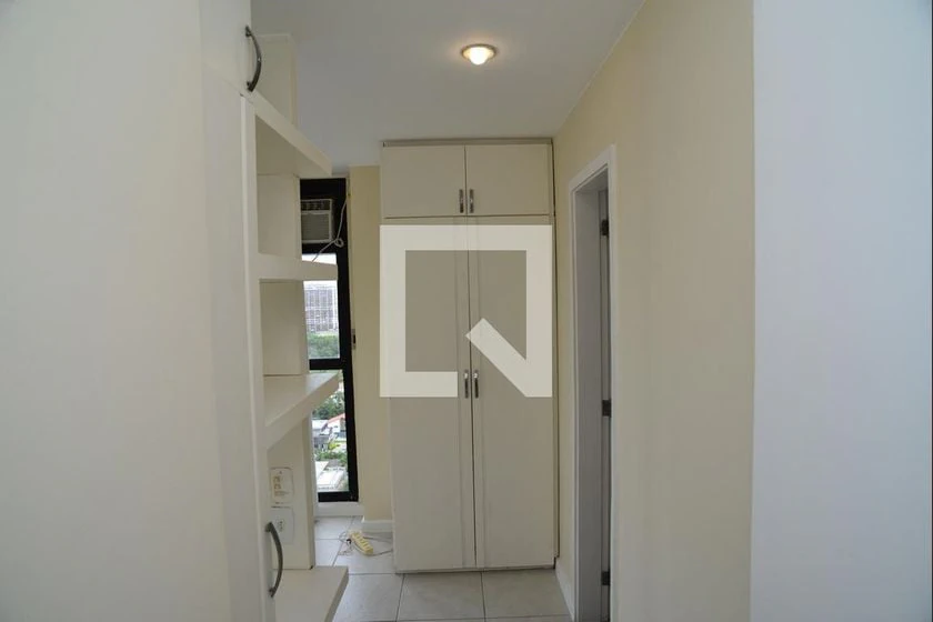 Квартира 200 м² з 3 спальнями та балконом — photo 6