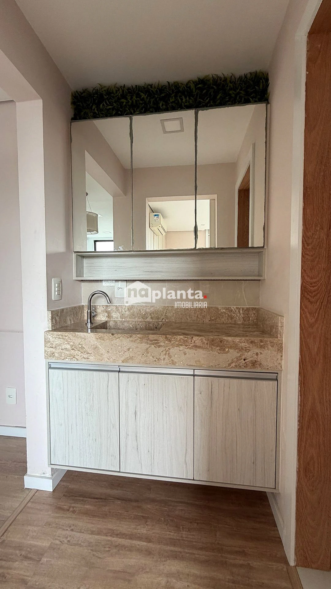 One-bedroom apartment in a building with a pool — photo 4