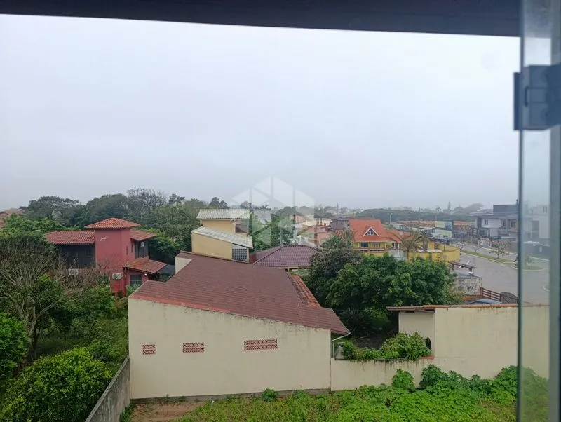 4-bedroom house with a bathtub in Florianópolis — photo 23
