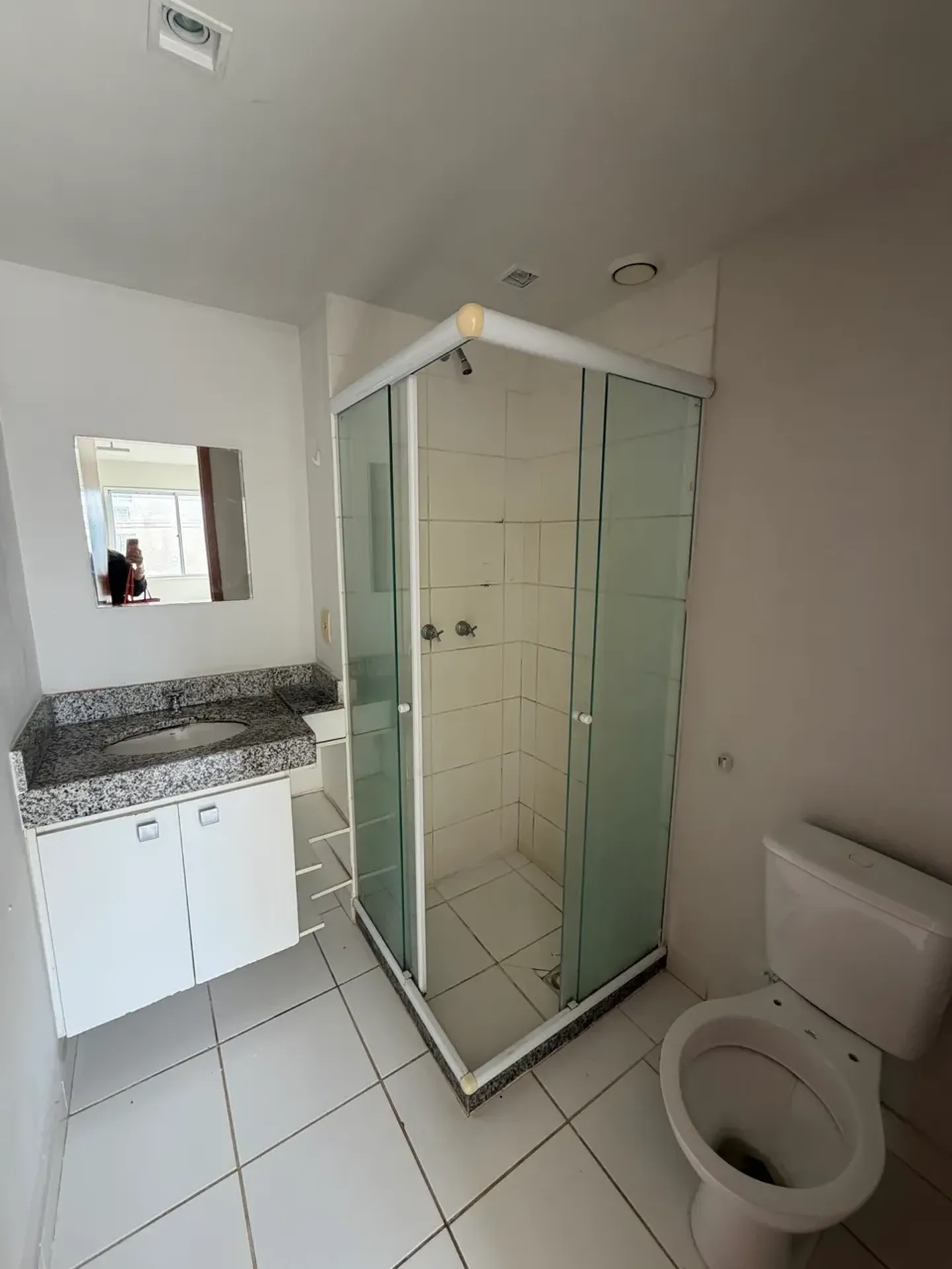 65 m² apartment with 2 bedrooms and 2 bathrooms — photo 24