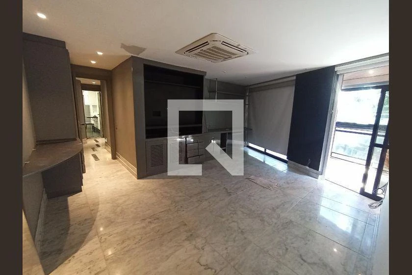 Rental apartment with 3 bedrooms and 160 m² — photo 23