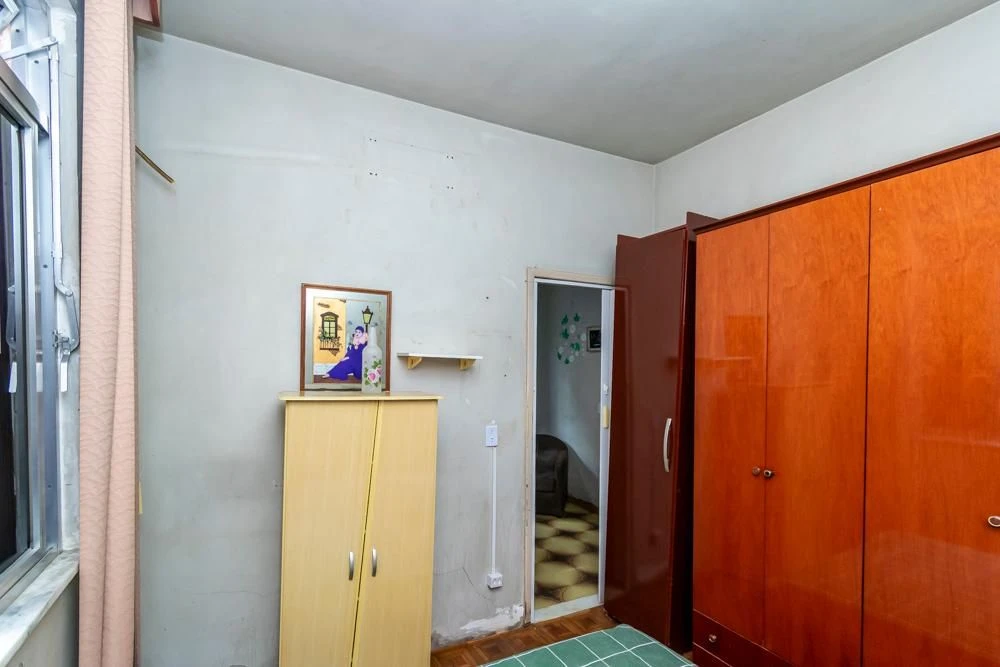 Furnished house with 5 bedrooms and a balcony — photo 13