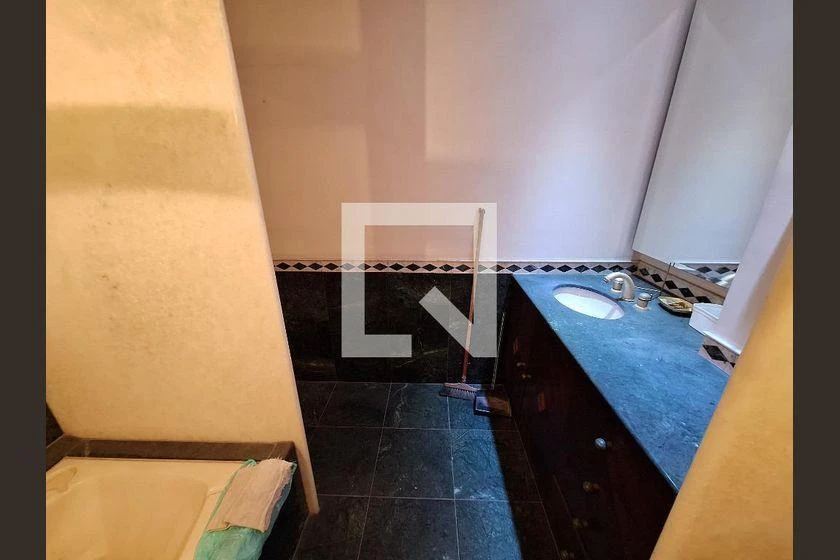 Apartamento para alugar com 3 quartos e 300 m² — photo 31