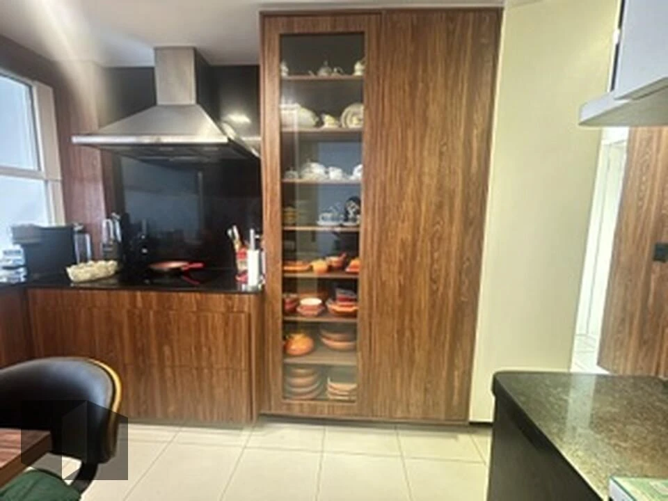 Furnished apartment, 120 m², with a walk-in closet — photo 15