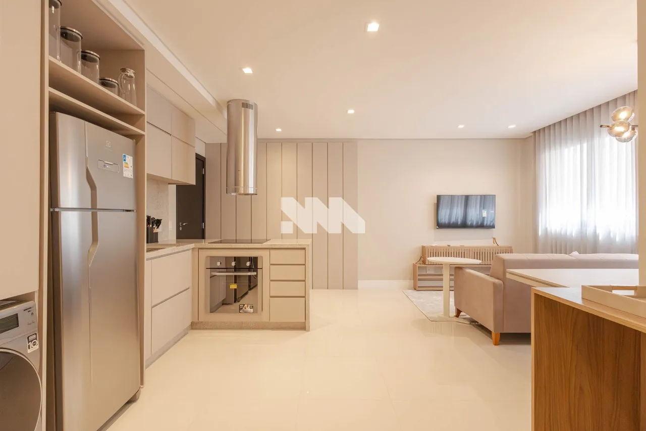 Furnished 1-bedroom apartment with open-plan kitchen — photo 7
