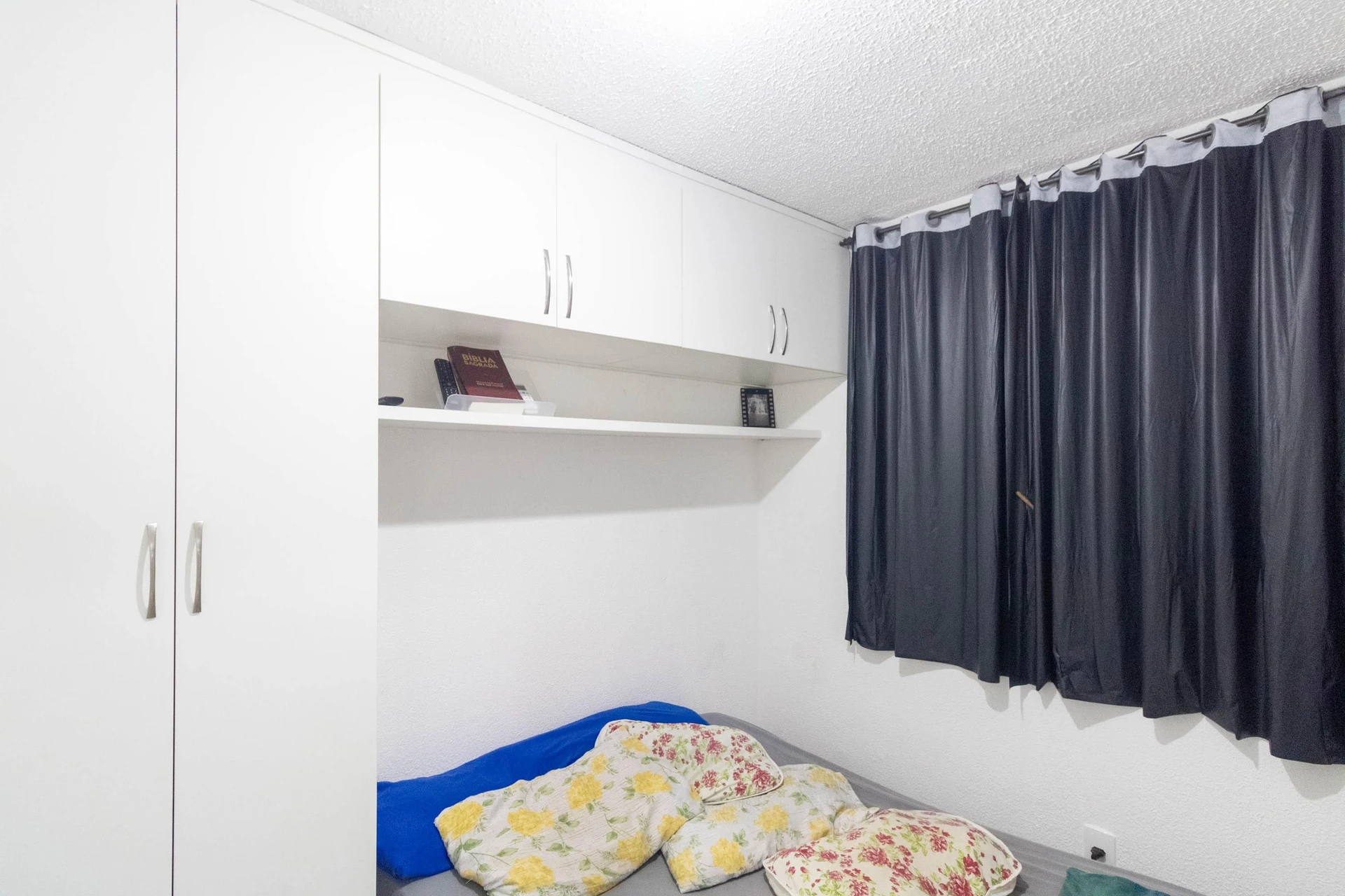 Apartamento mobiliado com 2 quartos e 1 banheiro — photo 4