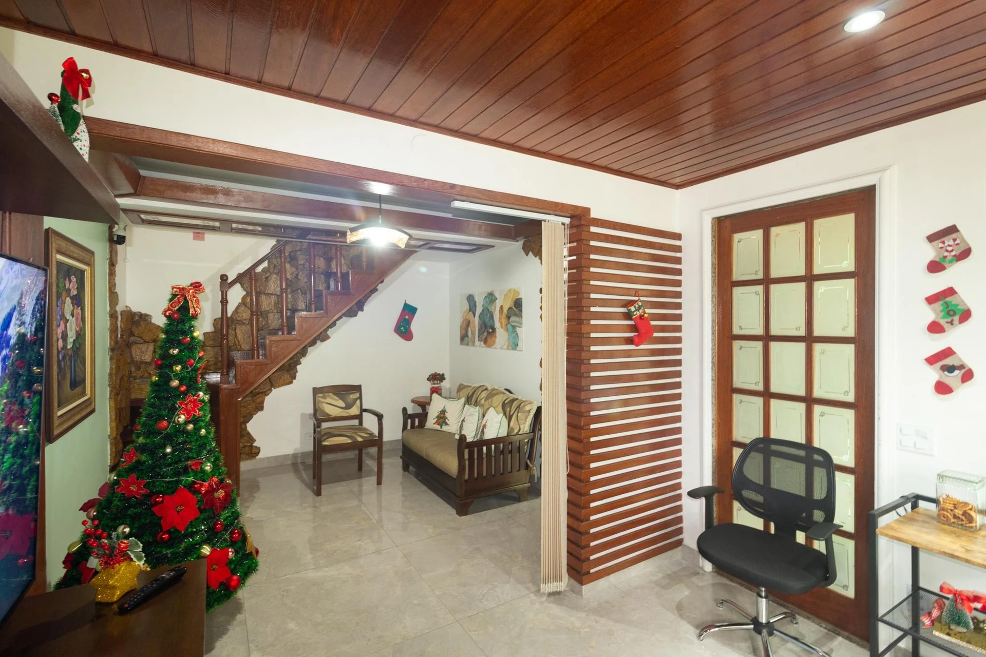Casa mobiliada com 3 quartos e 4 banheiros — photo 10