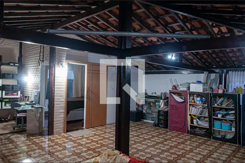 Furnished house with 3 bedrooms and 300 m², balcony — photo 31