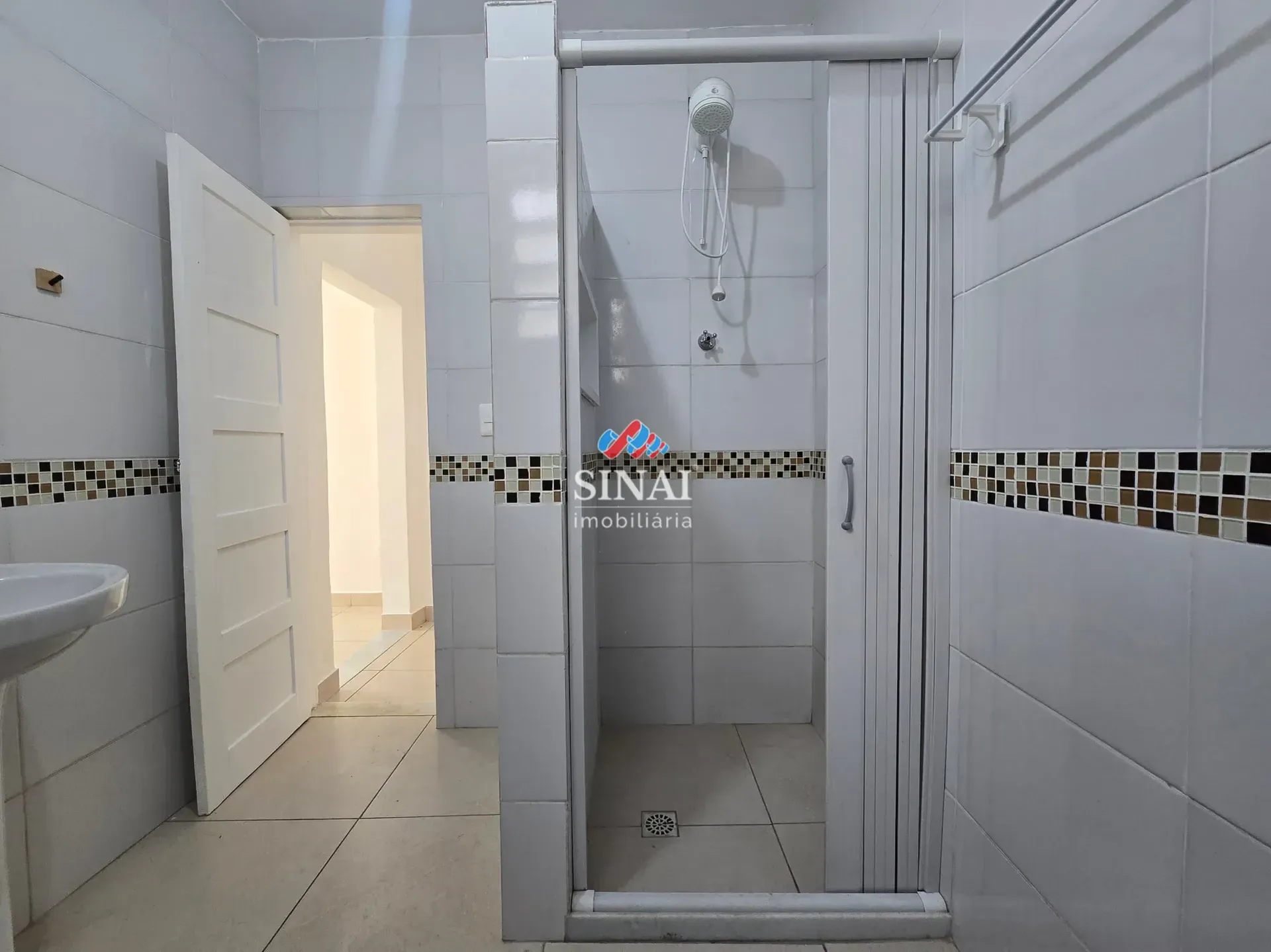 House with 3 bedrooms and 1 bathroom plus 1 parking space — photo 12