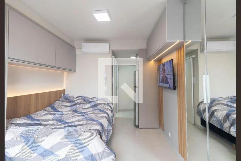 Furnished studio, 20 m², with a home office — photo 10