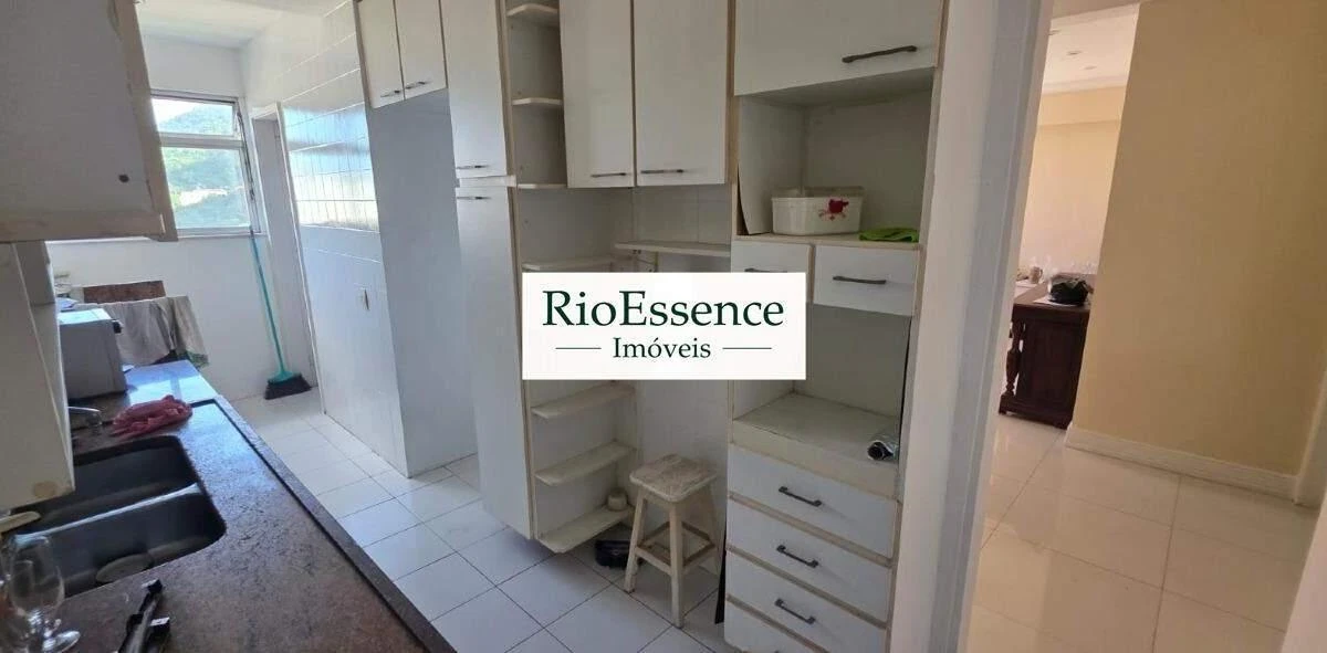 Unfurnished apartment with 3 bedrooms and an enclosed balcony — photo 23