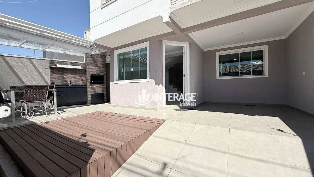 3-bedroom house with a grill on the balcony in Curitiba — photo 22