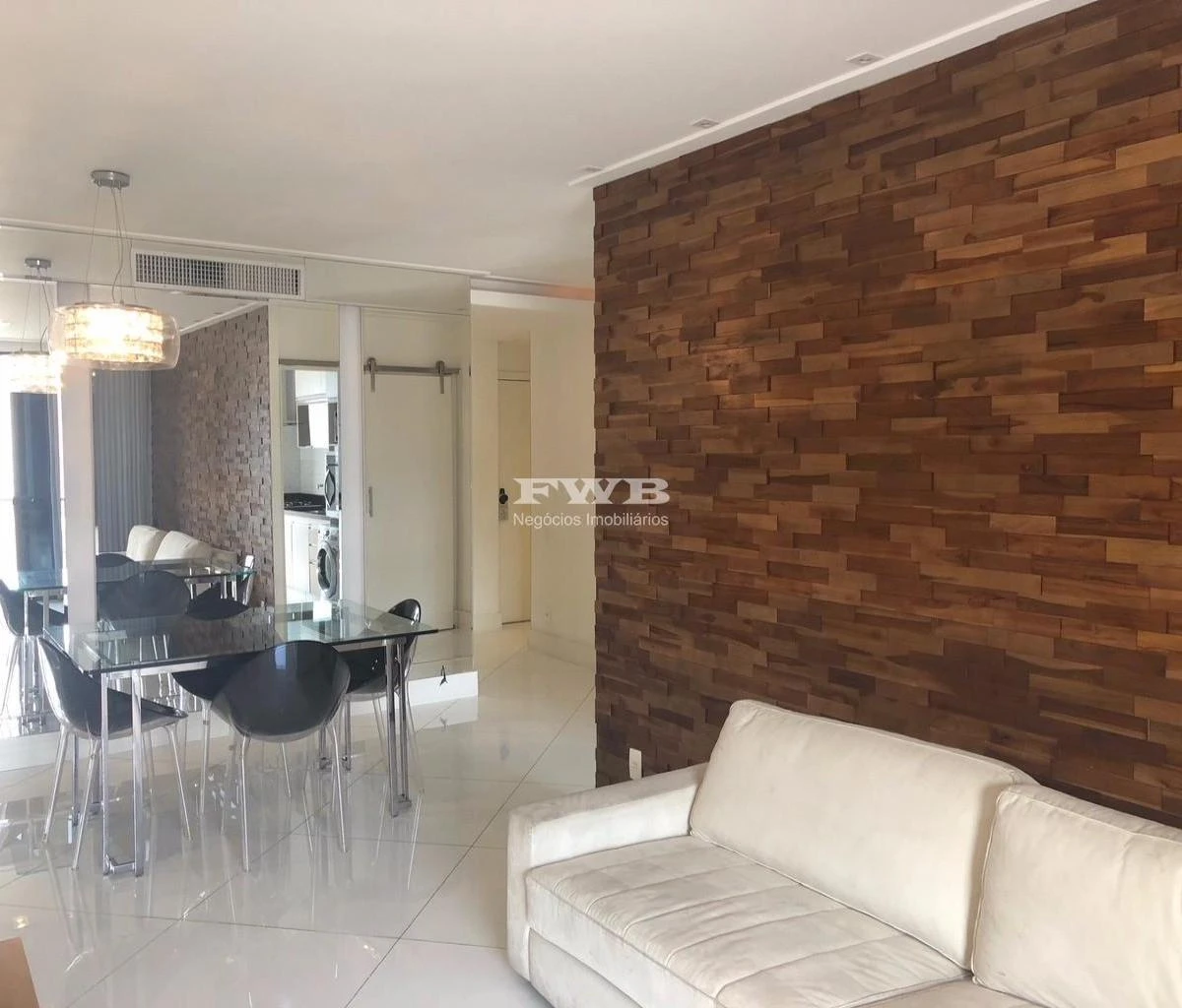 Furnished 90 m² apartment with 1 en-suite bedroom — photo 11