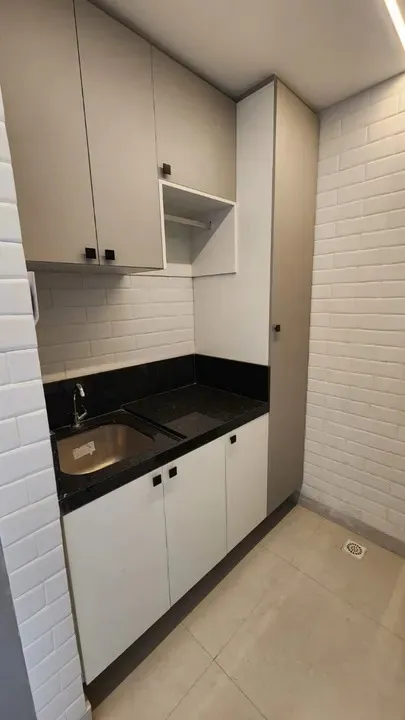 Apartamento mobiliado de 2 quartos em condomínio com piscina — photo 4