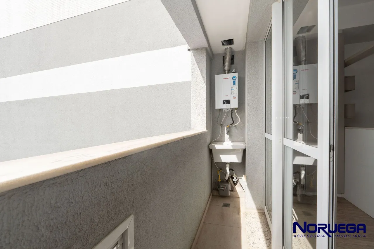 1-bedroom apartment with balcony and built-in wardrobes — photo 4