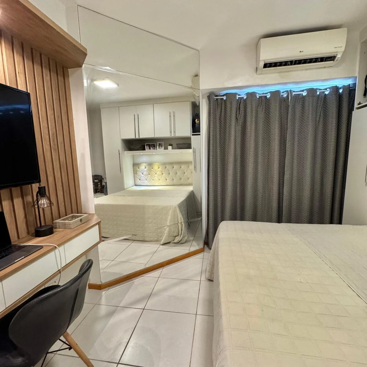 Квартира 109 м² з пральною машиною та робочим місцем — photo 25