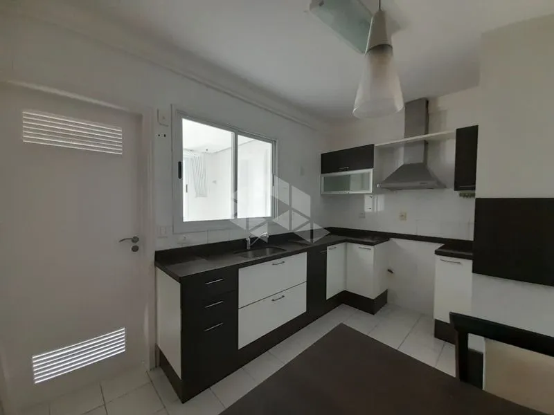Apartamento com piso de madeira ou laminado, Itacorubi Norte — photo 9